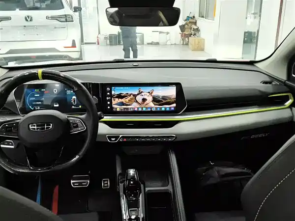 Geely Binyue 2022