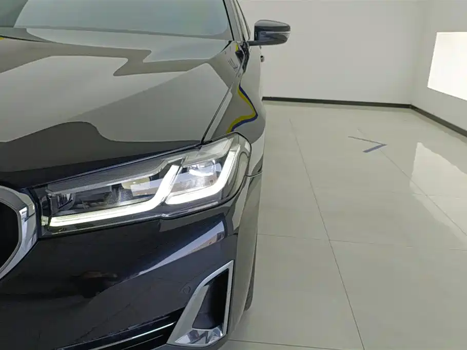 BMW 5 Series 2022
