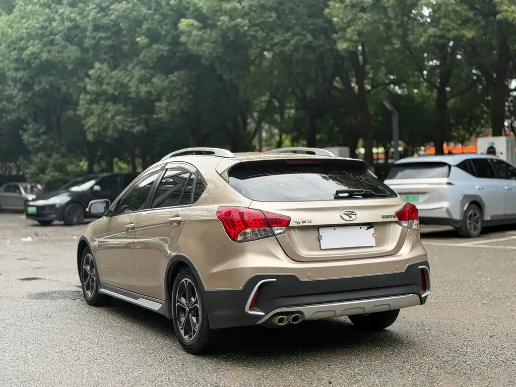 Soueast V6 Lingshi 2017