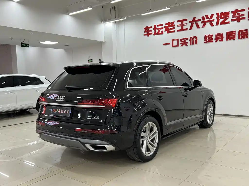 Audi Q7 2022 — фото 7