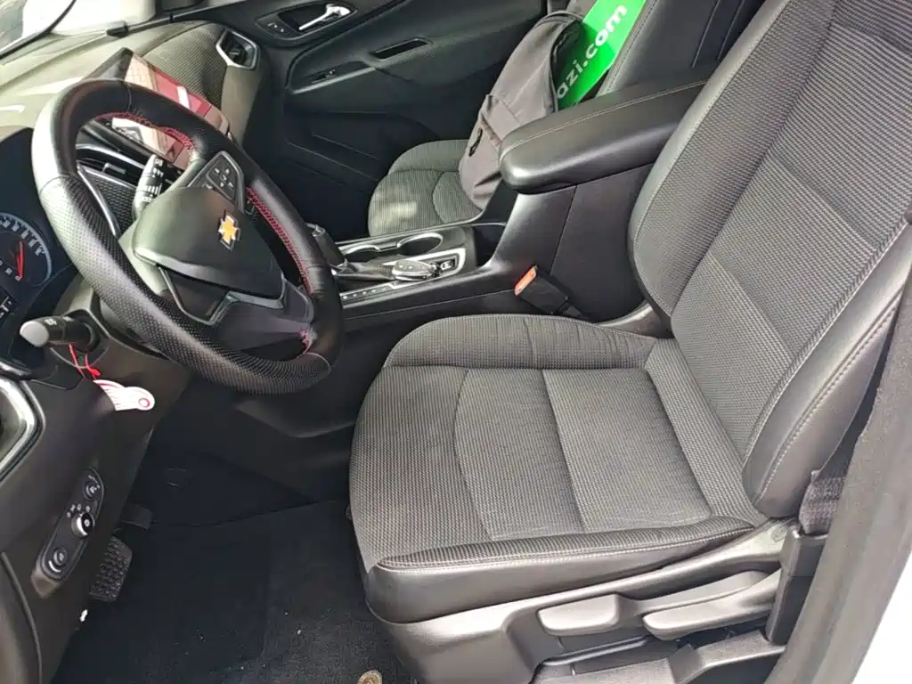 Chevrolet Equinox 2018 — фото 15