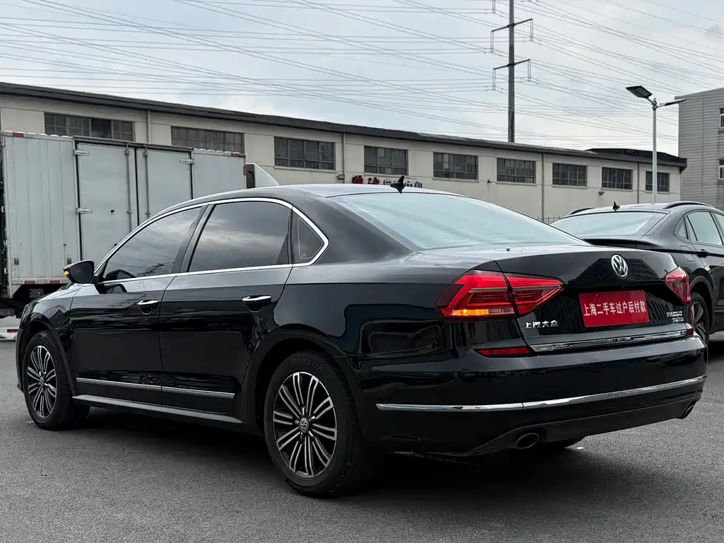 Volkswagen Passat 2019 — фото 10