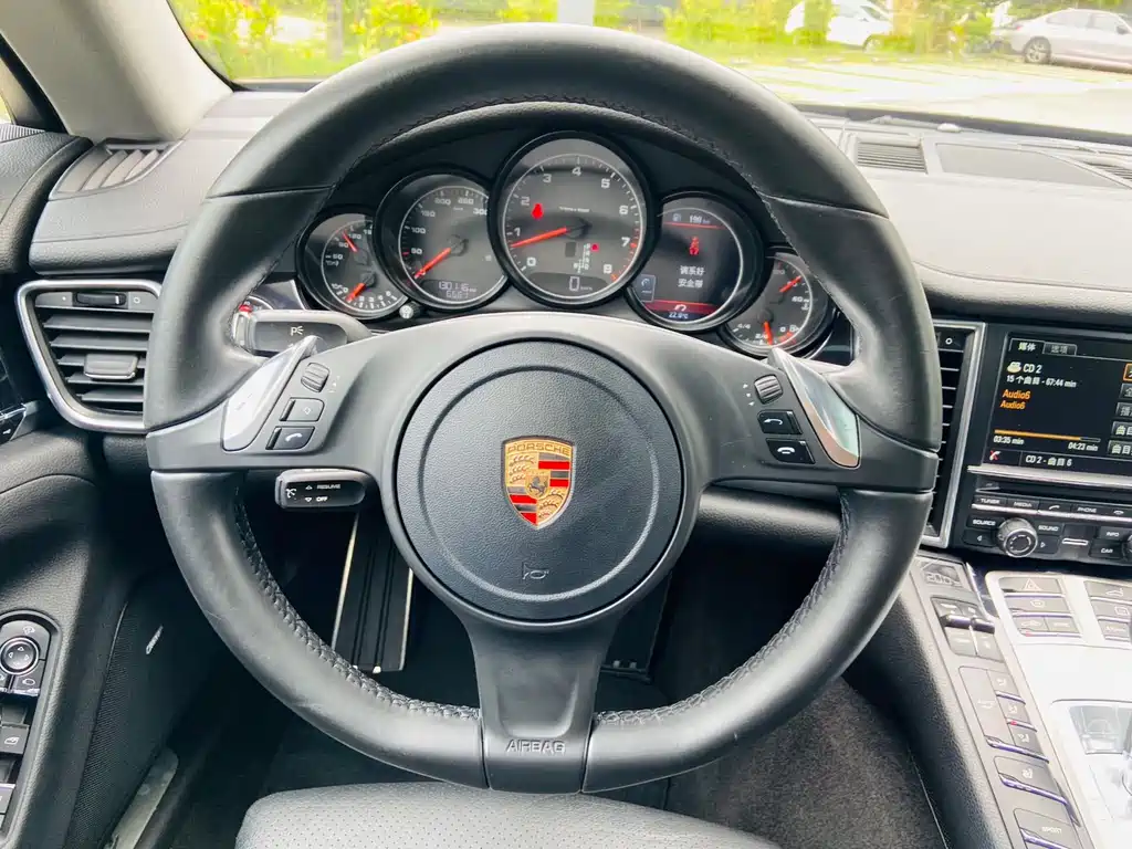 Porsche Panamera 2015 — фото 23