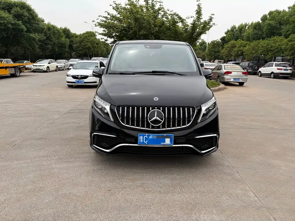 Mercedes-Benz V-Class 2020 — фото 2