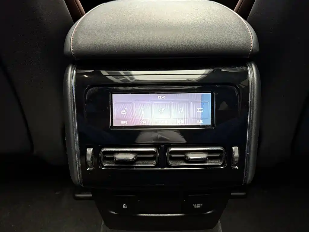 Lincoln Aviator 2021 — фото 16