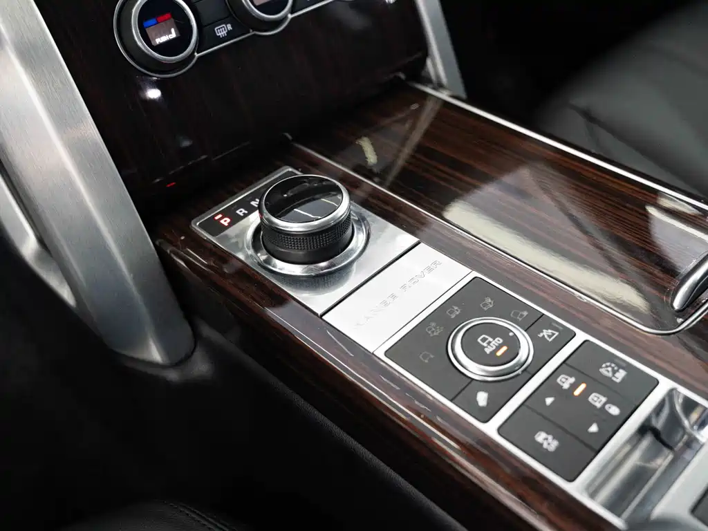 Land Rover Range Rover 2018 — фото 13