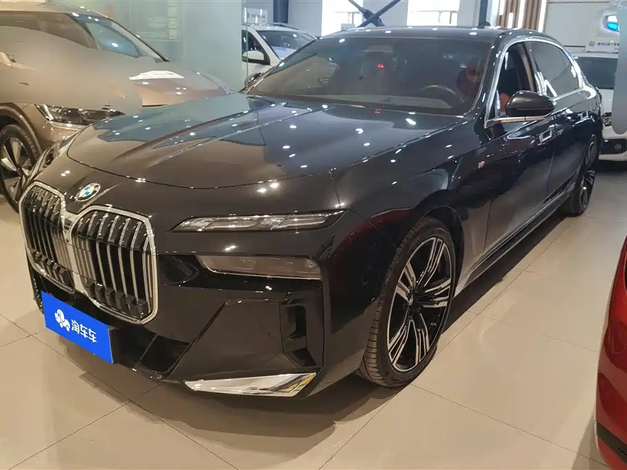 BMW 7 Series 2024