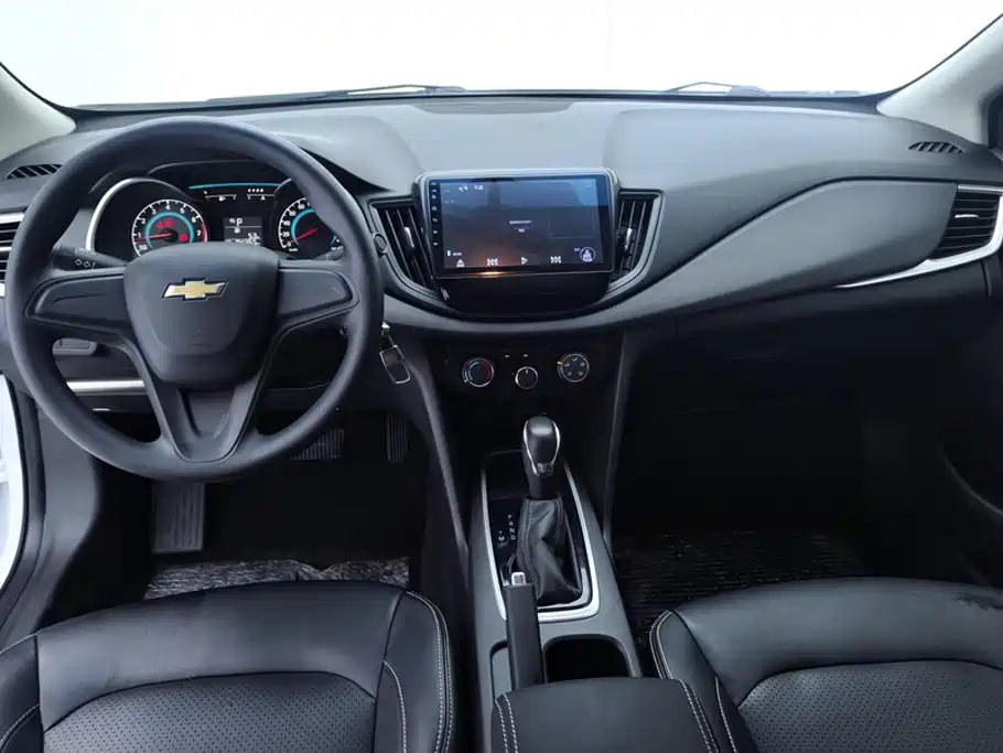 Chevrolet Cavalier 2019 — фото 12