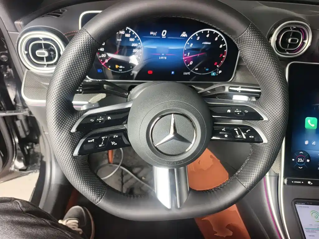 Mercedes-Benz C-Class 2025