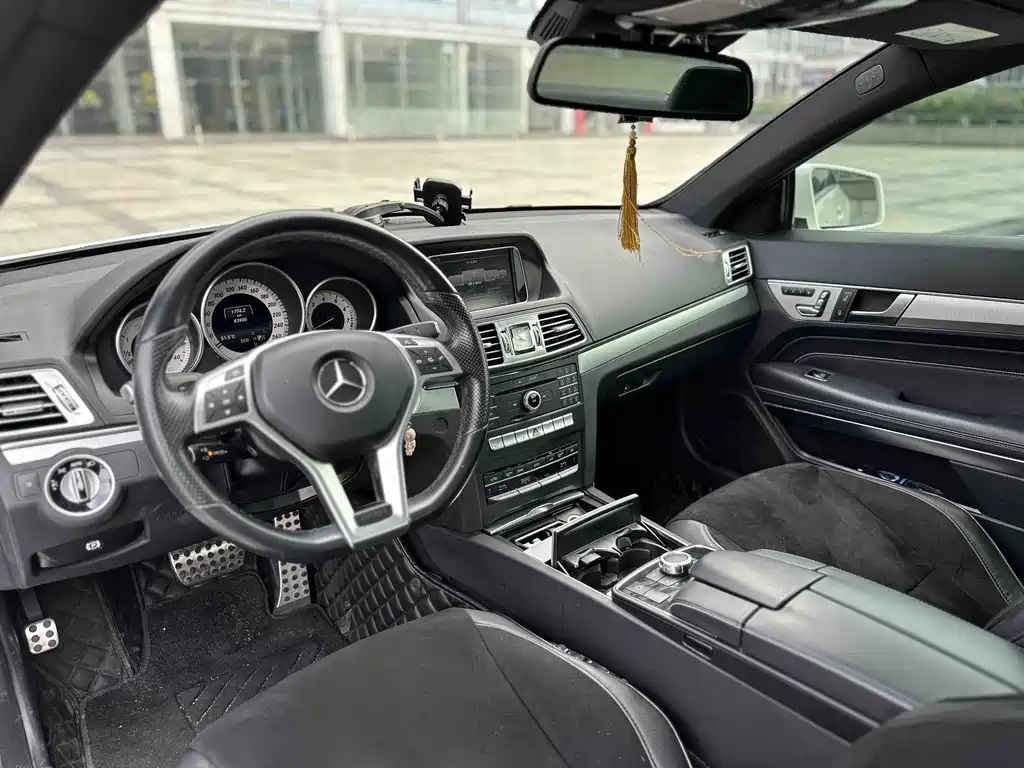 Mercedes-Benz E-Class 2017 — фото 12