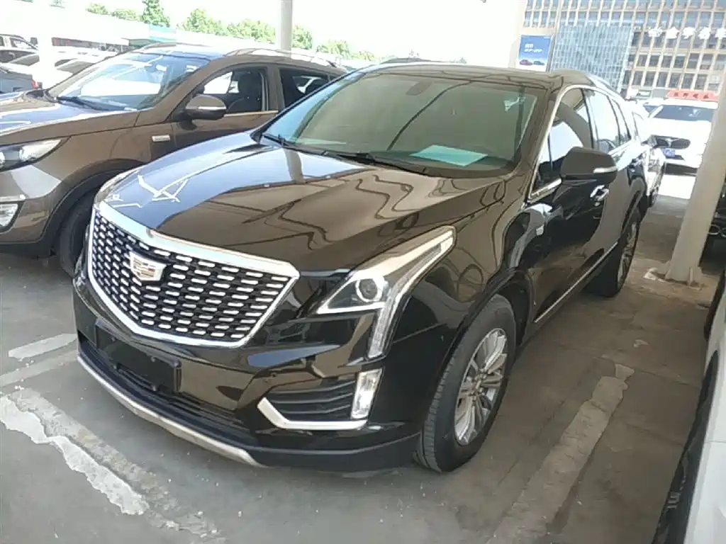 Cadillac XT5 2019 — фото 1