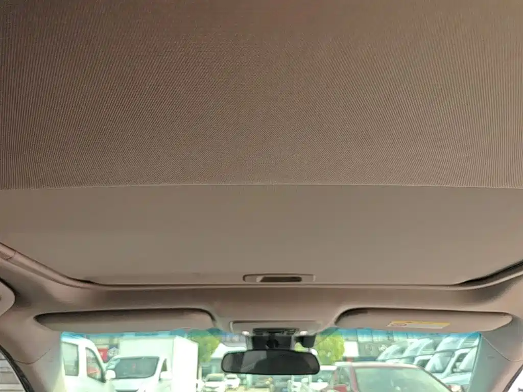 Toyota Camry 2023 — фото 17