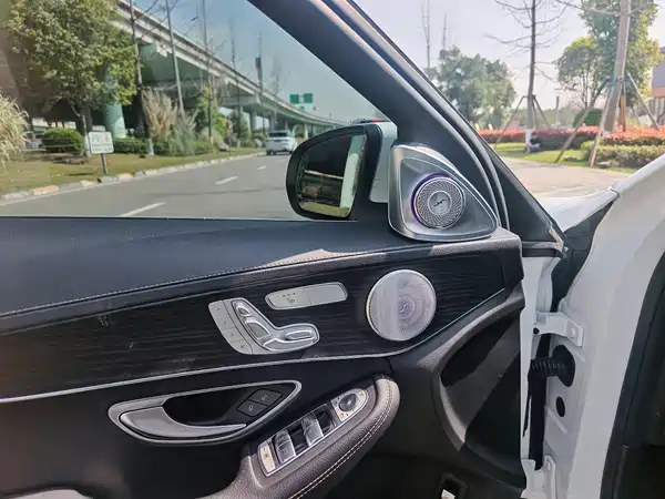 Mercedes-Benz C-Class 2021