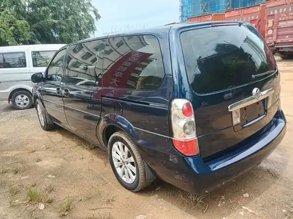 Buick GL8 2012