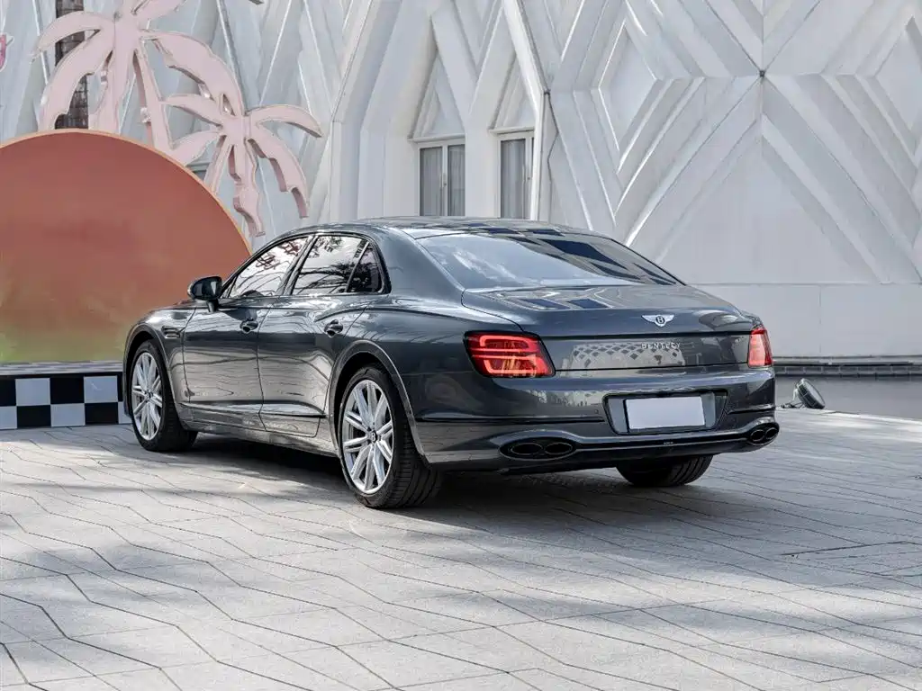 Bentley Flying Spur 2024