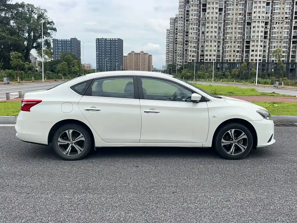 Nissan Sylphy 2020 — фото 18
