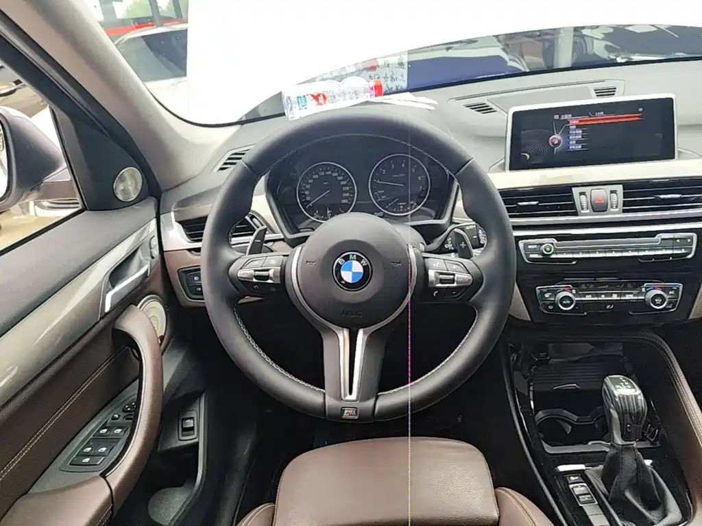 BMW X1 2017 — фото 11