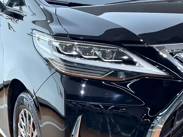 Lexus LM 2023