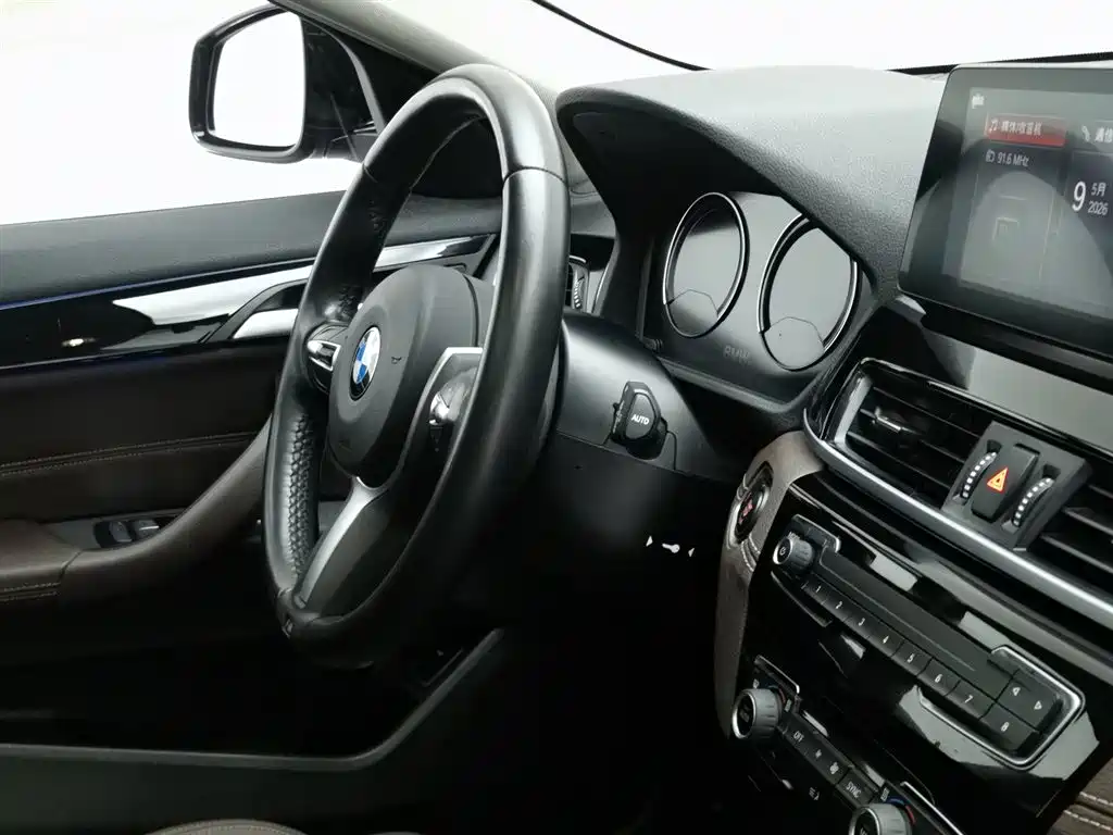 BMW X2 2021 — фото 22