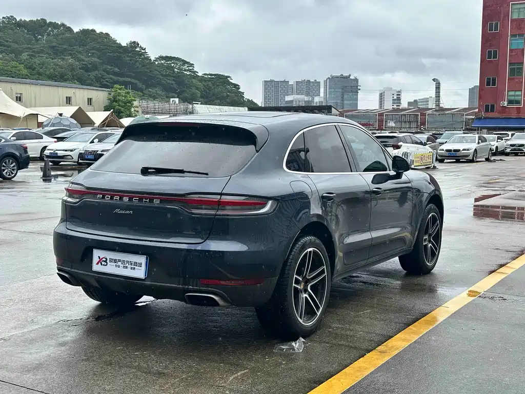 Porsche Macan 2020