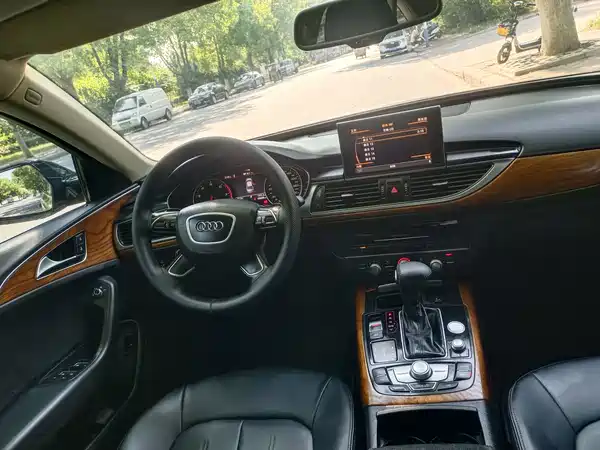 Audi A6L 2016