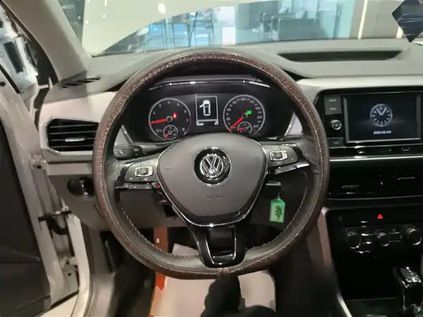 Volkswagen T-Cross 2019