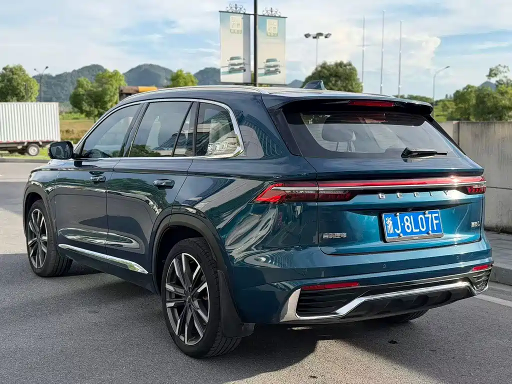 Geely Xingyue L 2022 — фото 13