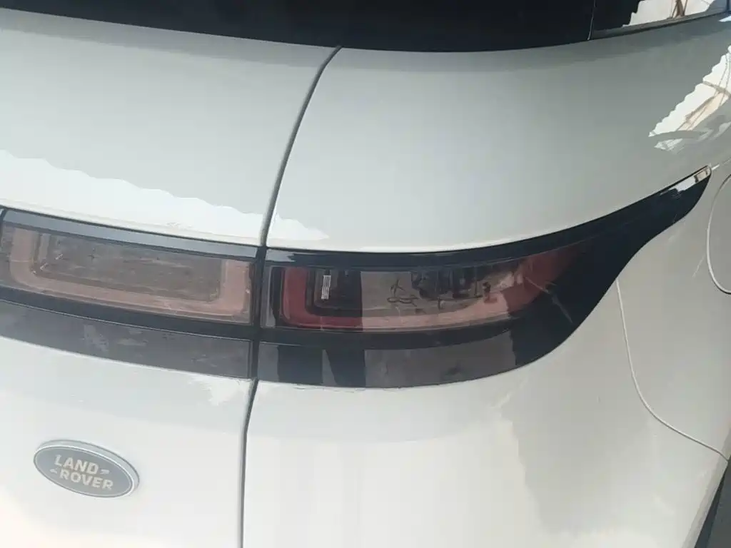 Land Rover Evoque 2021 — фото 24