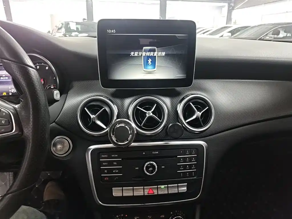 Mercedes-Benz GLA 2018 — фото 13