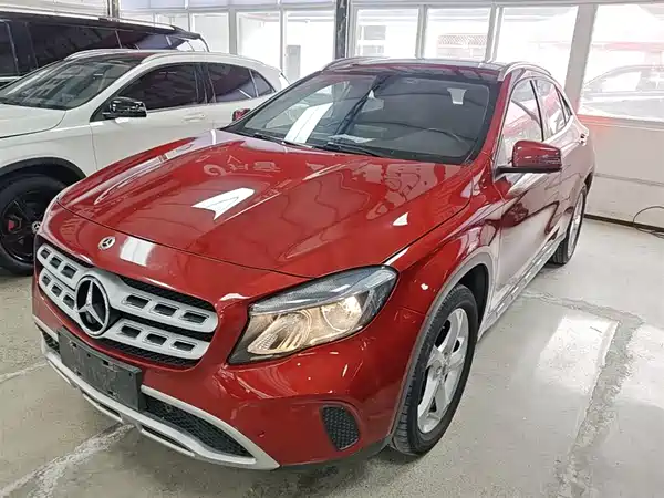 Mercedes-Benz GLA 2017