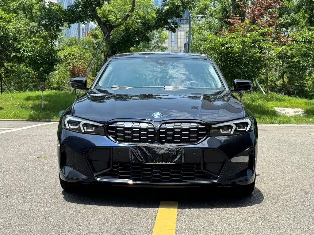 BMW 3 Series 2024