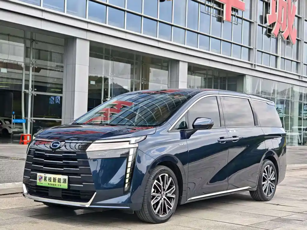 GAC Motor E8 PHEV 2024 — фото 1
