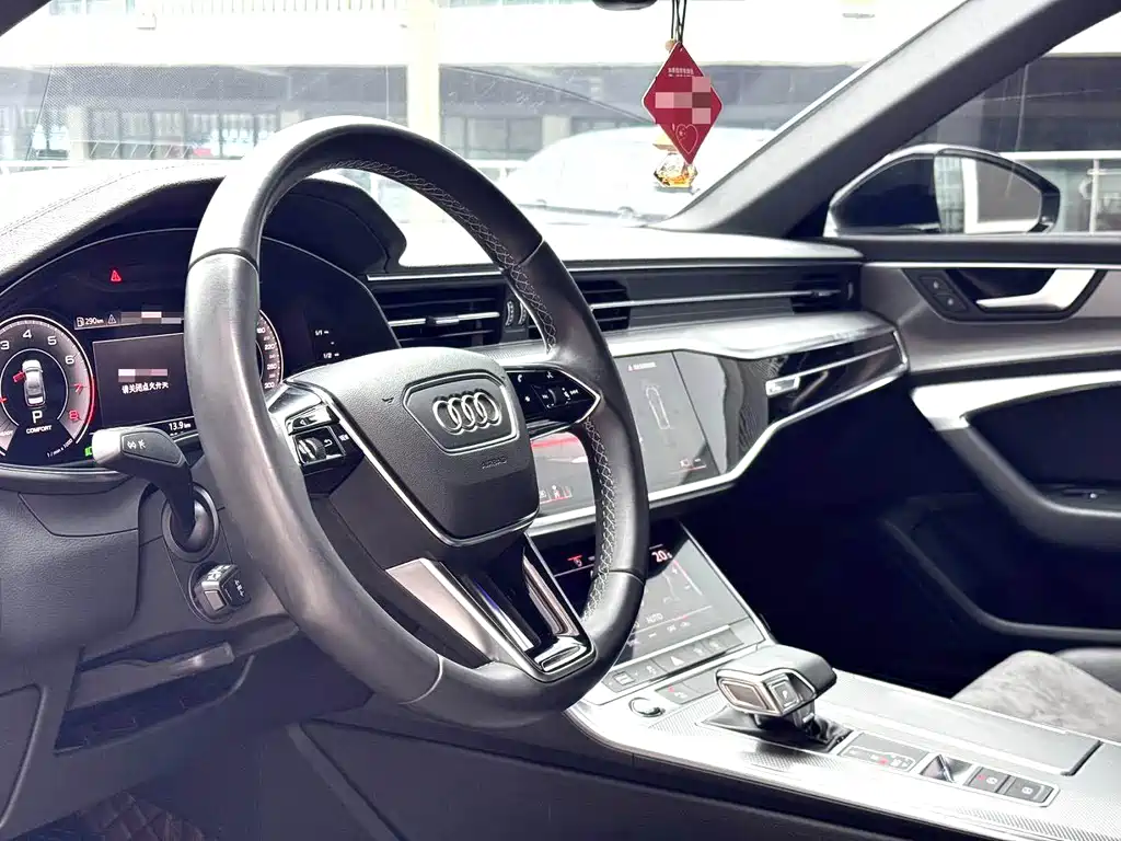 Audi A6L 2021