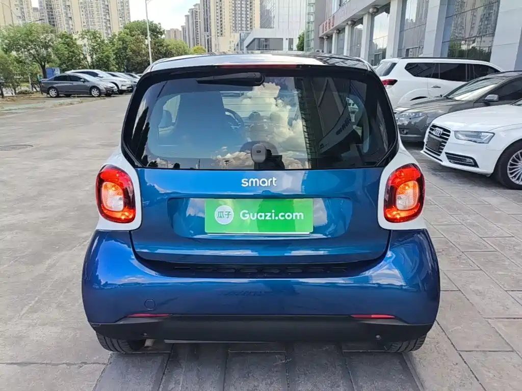 smart fortwo 2019 — фото 6