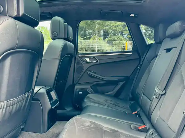 Porsche Macan 2016