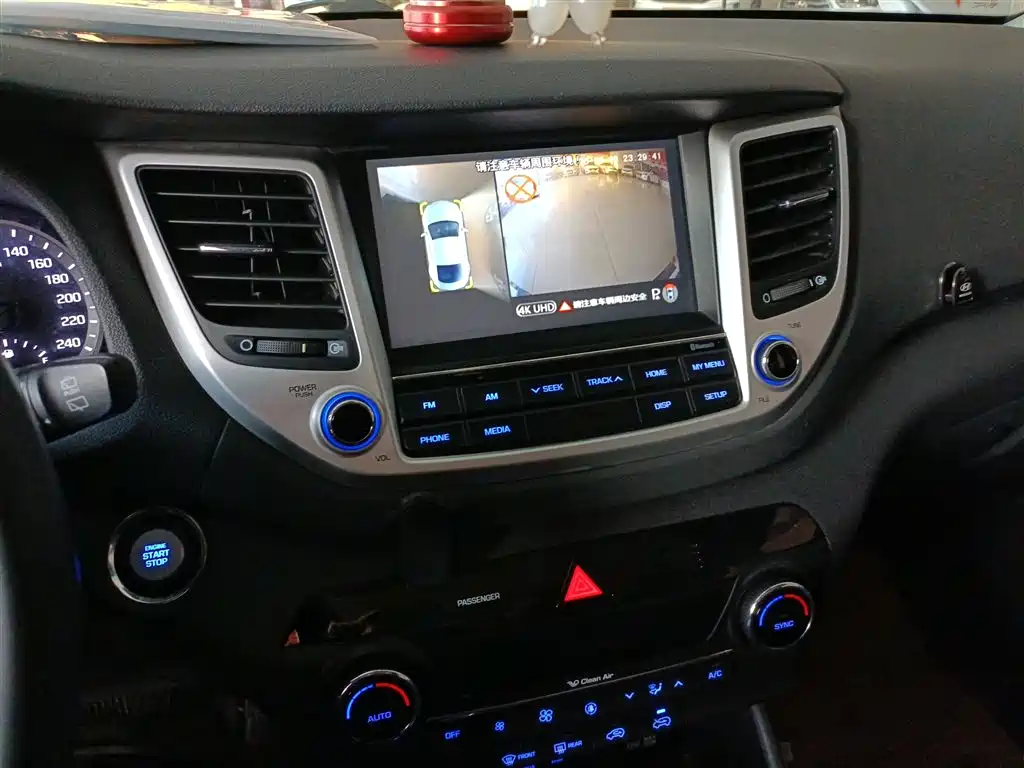 Hyundai Tucson 2018 — фото 13