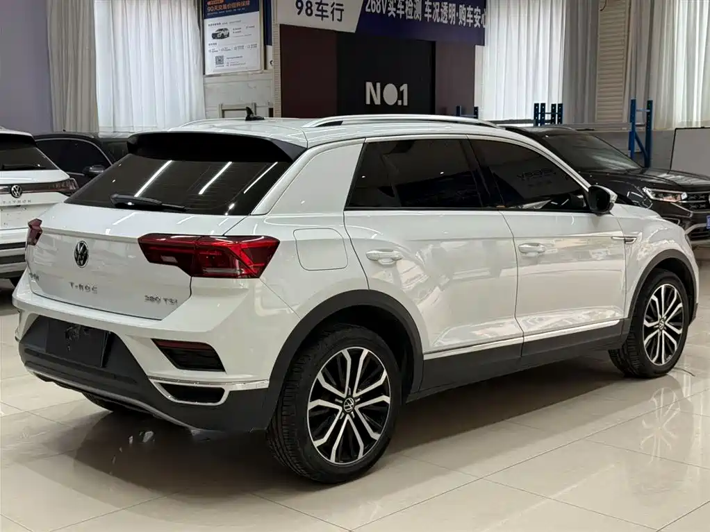 Volkswagen T-Roc 2023