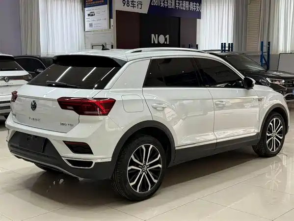 Volkswagen T-Roc 2023