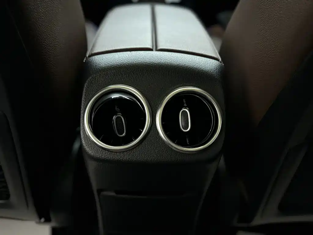 Mercedes-Benz A-Class 2020 — фото 9
