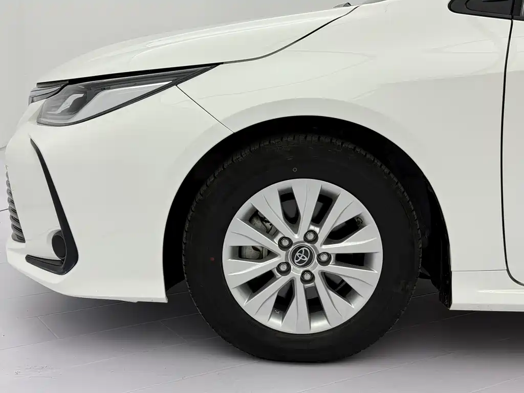 Toyota Corolla 2022 — фото 21