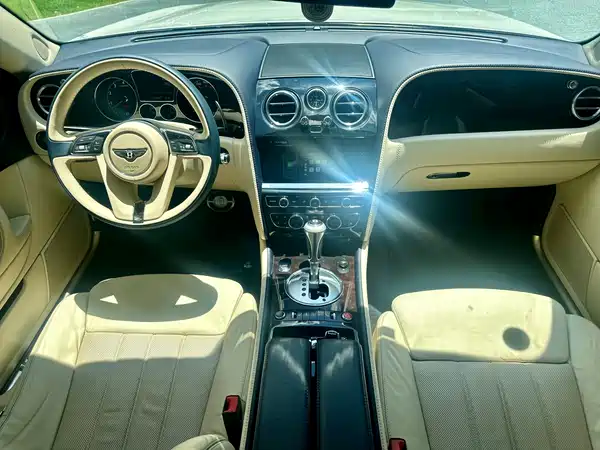 Bentley Flying Spur 2012