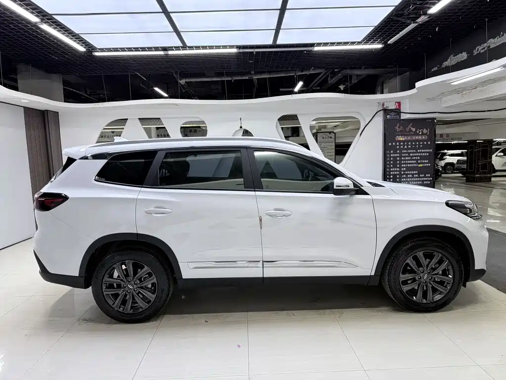 Chery Tiggo 8 2021 — фото 10