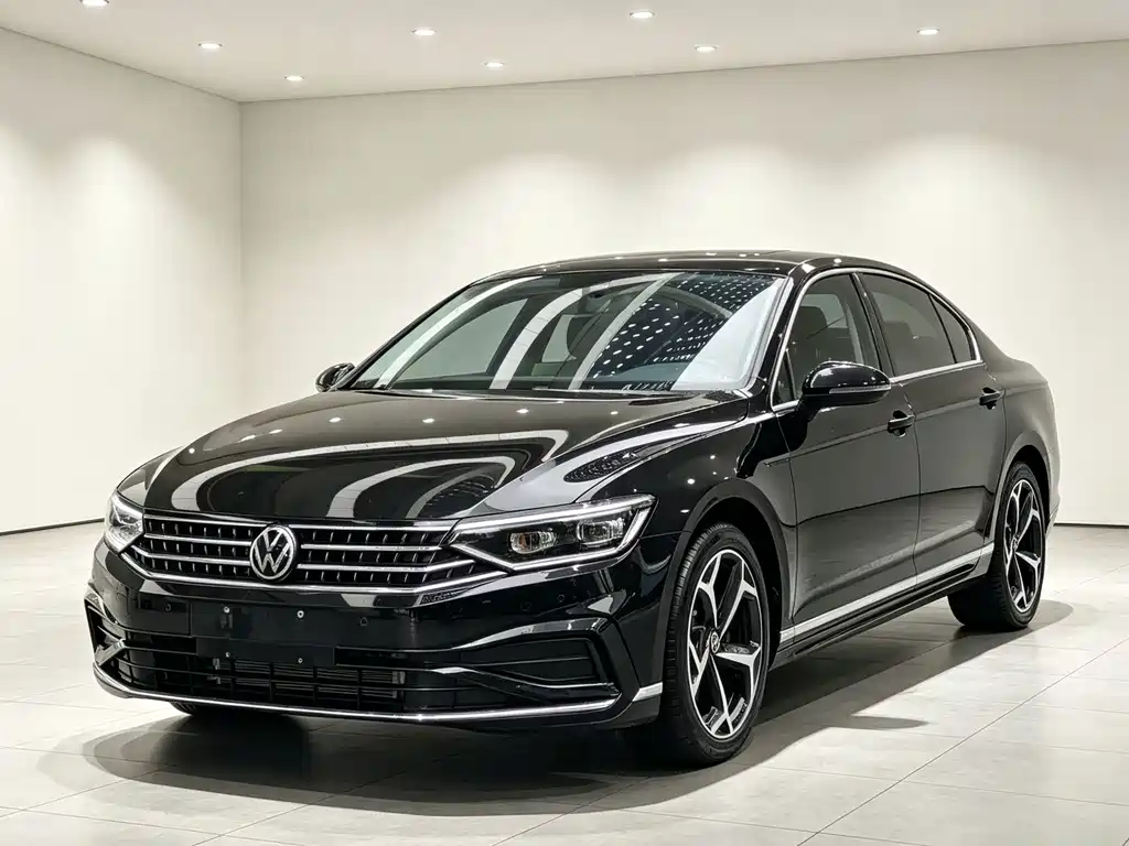 Volkswagen Magotan 2025