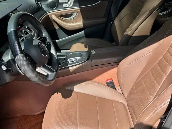 Mercedes-Benz E-Class 2023