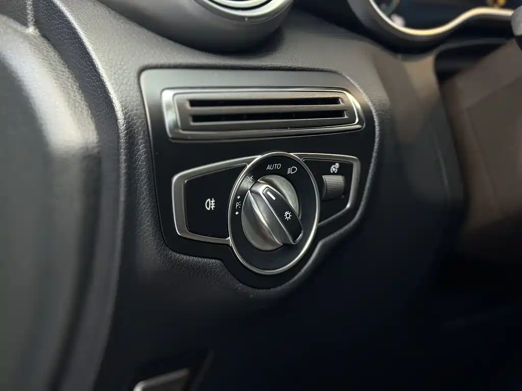 Mercedes-Benz GLC 2023 — фото 9