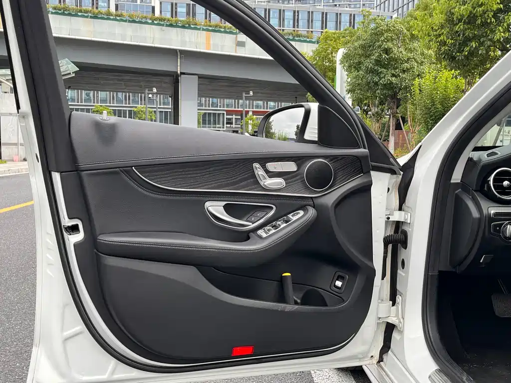 Mercedes-Benz C-Class 2015 — фото 10