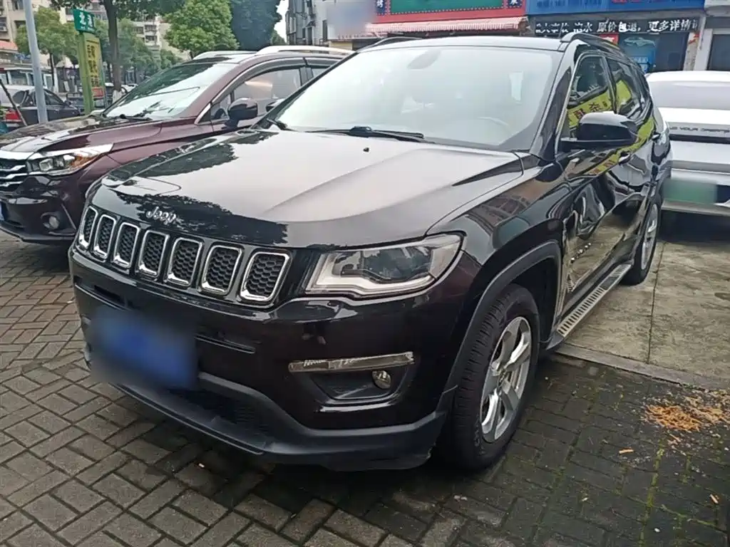 Jeep Compass 2018 — фото 2