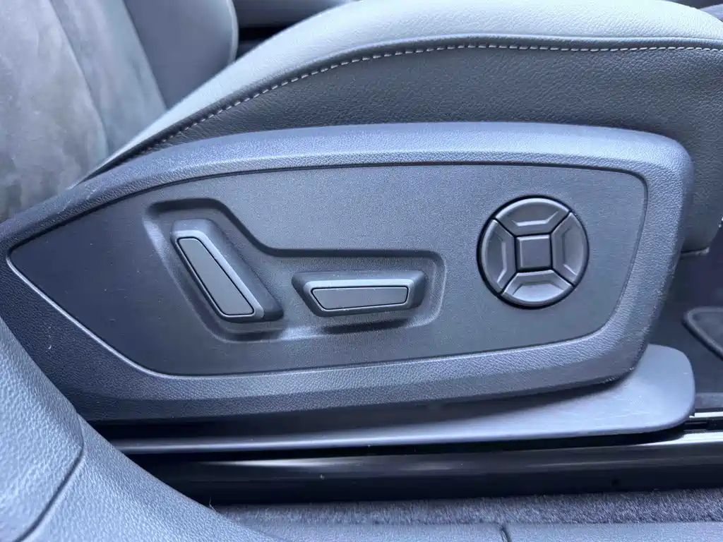 Audi Q3 2023 — фото 20
