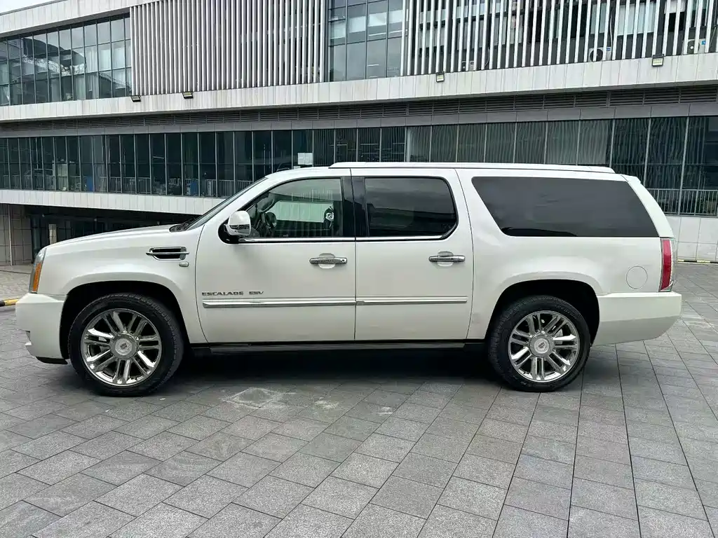 Cadillac Escalade 2019 — фото 3