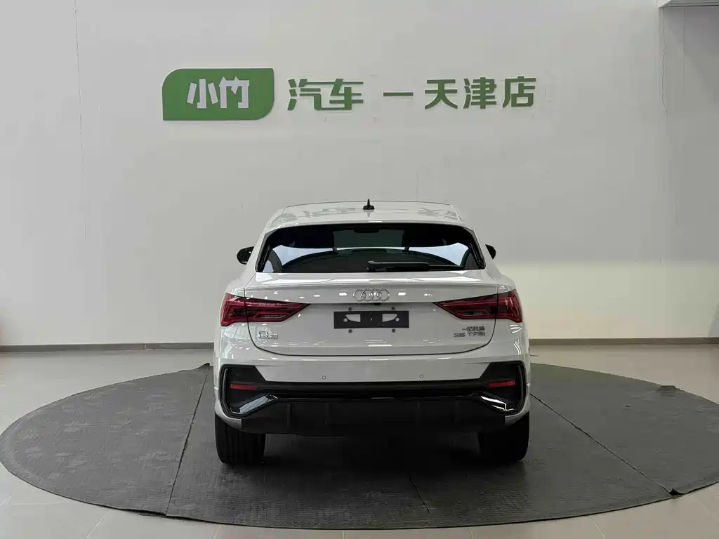 Audi Q3 Sportback 2022 — фото 3